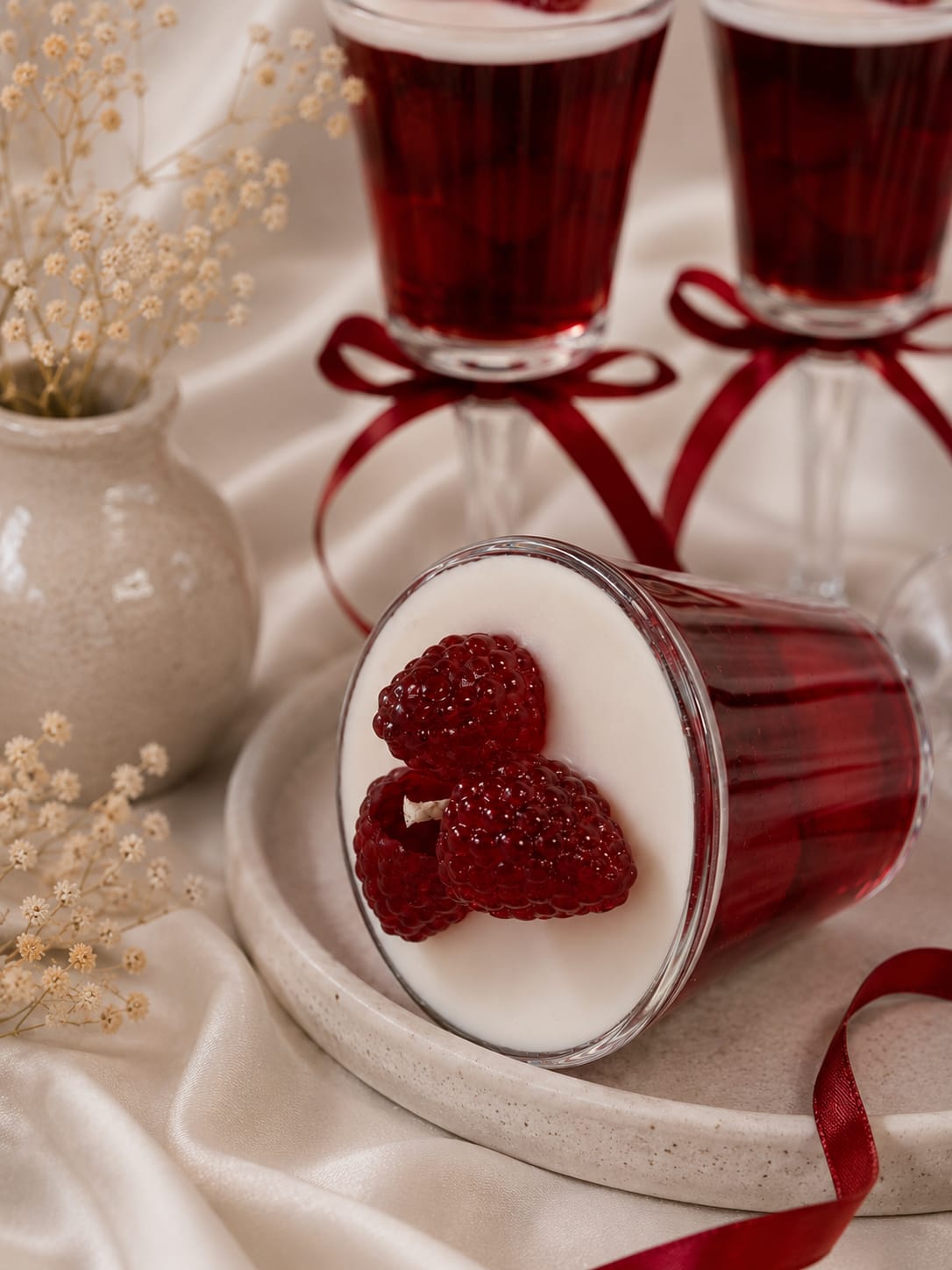 Elegante Dessertkerzen mit Beerendesign für eine warme und romantische Atmosphäre ✨ Romantic Berry Candle ❤️
